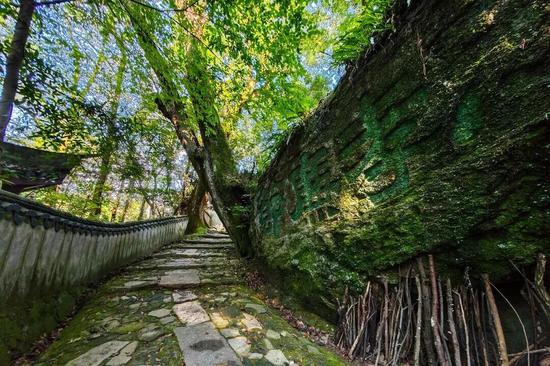 2013年，南明山摩崖题刻被列为第七批全国重点文物保护单位