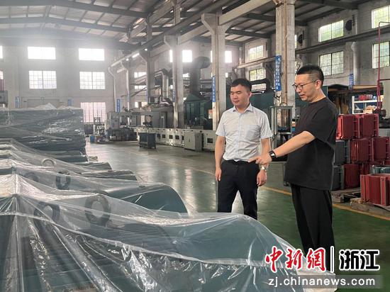 中国银行嘉兴市分行走访相关企业。中国银行嘉兴市分行供图 中国银行嘉兴市分行走访相关企业。中国银行嘉兴市分行供图