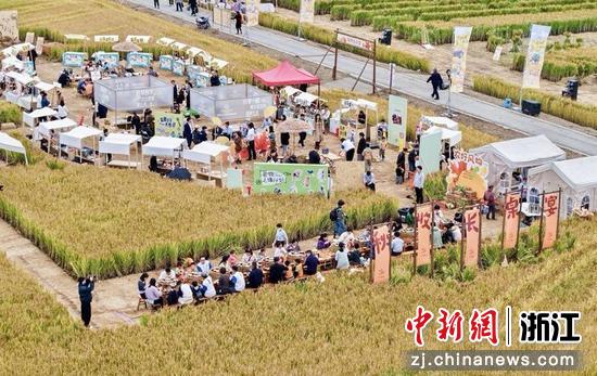 2025年“大云秋日·乡约趣玩”农耕月系列活动现场。主办方供图 2025年“大云秋日·乡约趣玩”农耕月系列活动现场。主办方供图