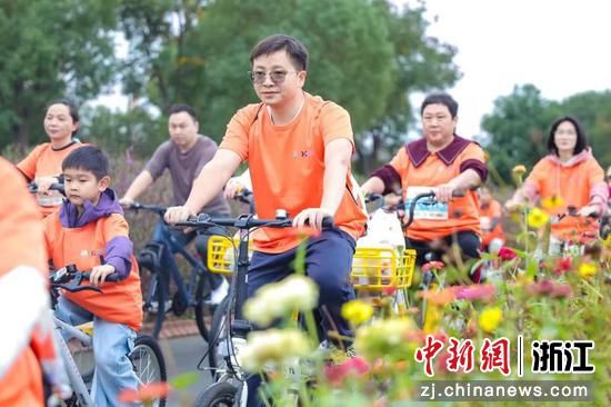 骑行活动现场。主办方供图