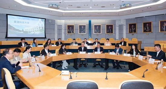 香港科技大学领导与侨商代表团座谈交流