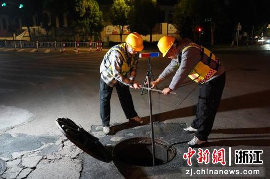 日前,作业现场。张颖 供图 日前,作业现场。张颖 供图