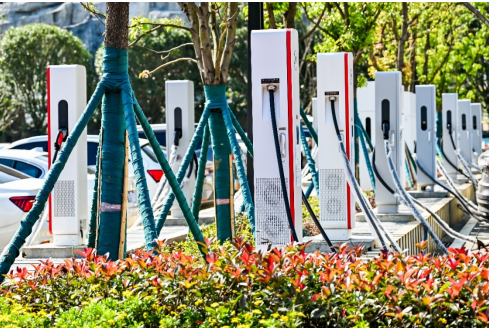 云渡服务区华为全液冷超快充设备 云渡服务区华为全液冷超快充设备