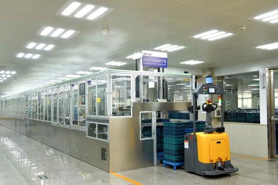 宁波移动在野马电池打造全国干电池行业首个5G LAN专网。