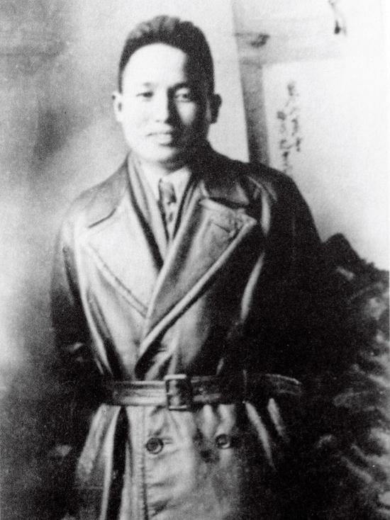 抗战时期的范长江 抗战时期的范长江