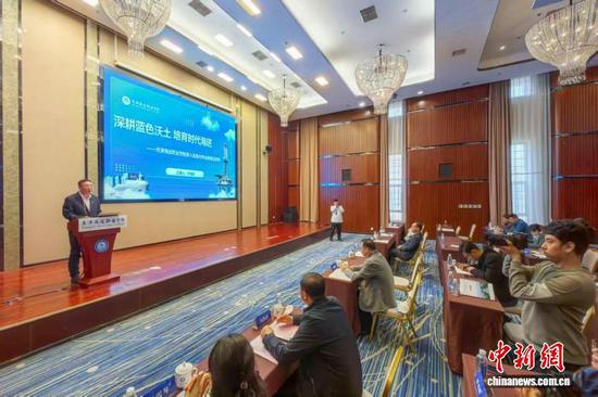 11月12日,2025全国船舶类职业院校“两赛两会”在天津海运职业学院举行。记者 佟郁 摄 11月12日,2025全国船舶类职业院校“两赛两会”在天津海运职业学院举行。记者 佟郁 摄