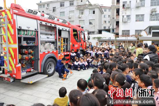 活动现场。磐安消防 供图 活动现场。磐安消防 供图