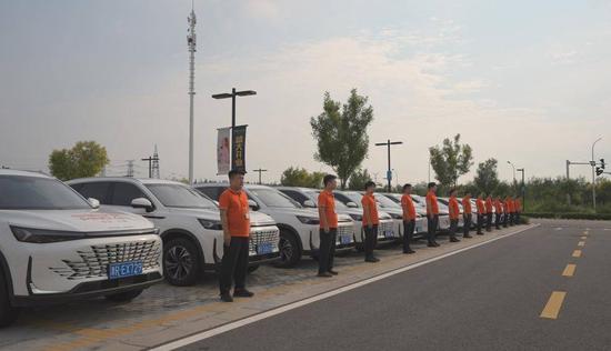 图为金融机构服务团队。 图为金融机构服务团队。