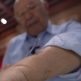 刀尖上的传承：一把小刀铸就的民族同心