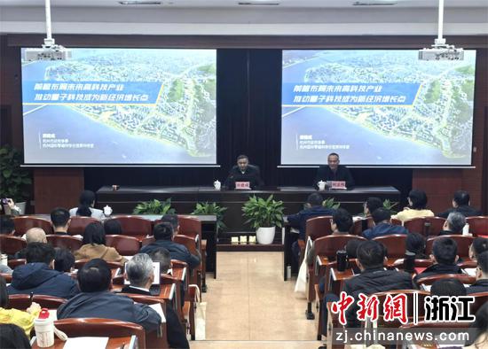 活动现场。 郑熊昊 摄 活动现场。 郑熊昊 摄