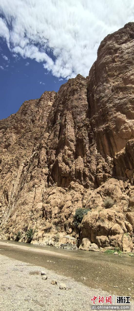 阿特拉斯山的一处峡谷 作者供图