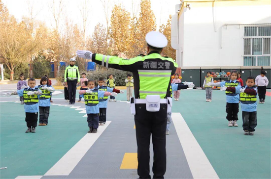 d8dc5cf9c4836f0dea1b76d5beba8bb2