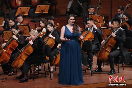 图为音乐会现场。 记者瞿宏伦 摄 图为音乐会现场。 记者瞿宏伦 摄