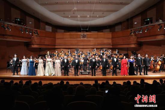 图为音乐会现场。 记者瞿宏伦 摄 图为音乐会现场。 记者瞿宏伦 摄