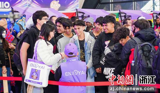 2025年乌镇青少年科技嘉年华·燃冬季开幕现场。主办方供图 2025年乌镇青少年科技嘉年华·燃冬季开幕现场。主办方供图