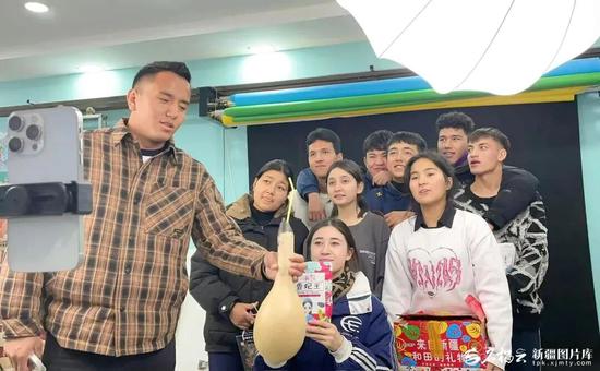 2b4710ec2461af478f0038234debade1