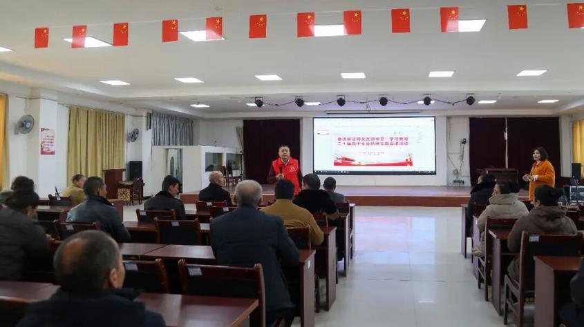 柯坪县“文艺+宣讲”让全会精神深入人心