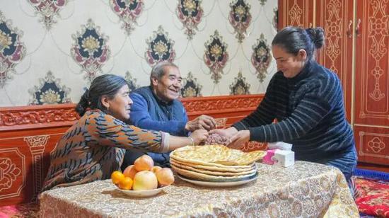 艾比布拉·阿吾拉的幸福生活。