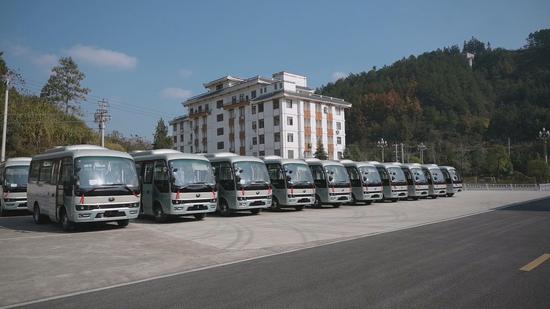 新能源客车。(剑河县客运公司供图) 新能源客车。(剑河县客运公司供图)