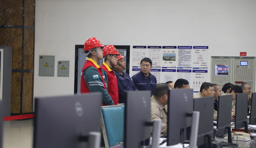 2025年南疆首座火电机组全容量并网