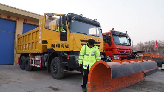 7e205169afb9c6db17dd61f3c0a7b82b