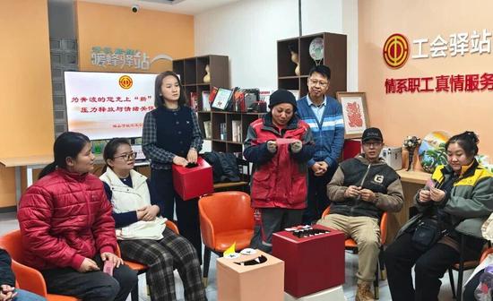 5733f565b81d4cbcd34f6fefe338e151