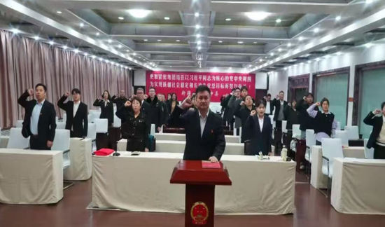 4f82fb88-78a3-487c-9399-570c54aaad33