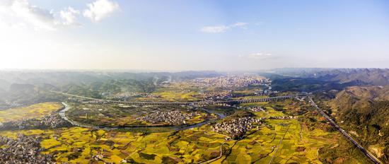 涟江大坝 黄平摄 涟江大坝 黄平摄