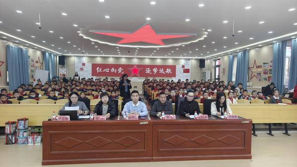 图为:活动采取“校内选拔+专业评审” 苏云巴依拍摄 图为:活动采取“校内选拔+专业评审” 苏云巴依拍摄