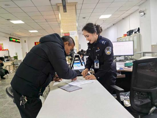 75f618970d0e90d8656abd454d301d3e