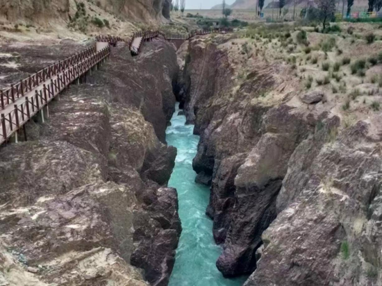 ▲昆仑山侏罗纪地峡。