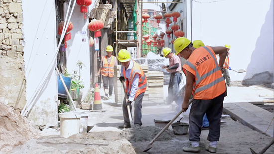 2023年，坡阳古街维修工作