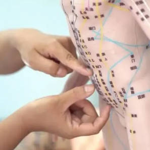 迪丽努尔·吐尔孙：“针”通山海 “艾”暖人心