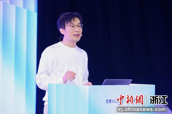 朱广翔在秒哒2025创造者大会现场。 主办方 供图 朱广翔在秒哒2025创造者大会现场。 主办方 供图