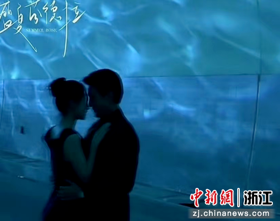 《盛夏芬德拉》剧中的蓝色隧道取景地在磐安 &nbsp;
图源：“浙江文旅资讯”微信公众号