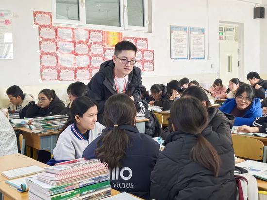 9cf80d61ae7df7140d084e366048cd5e