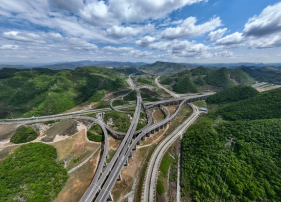 双戛互通。（图/郭君海）