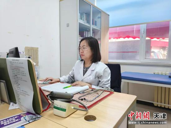 天津市河西区尖山街社区卫生服务中心主任王卓。（受访者供图）