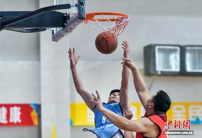 乌鲁木齐：3V3街头篮球联赛（街BA）12支队伍争夺总冠军