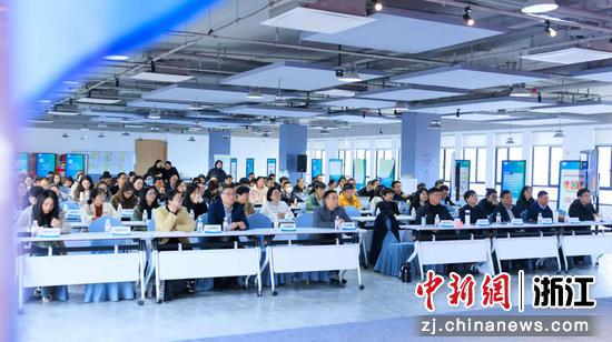 专题培训现场。王斌供图 专题培训现场。王斌供图