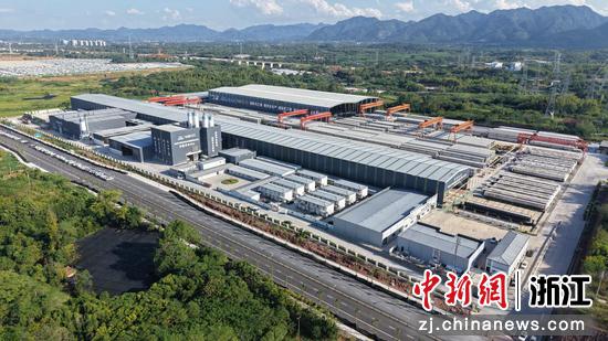 甬金衢上金华城区段项目智慧梁场。 浙江交通集团 供图 甬金衢上金华城区段项目智慧梁场。 浙江交通集团 供图