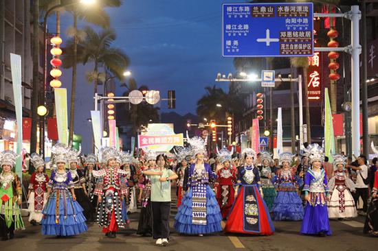 资料图：2025贵州荔波气排球文化旅游季暨第十二届全民气排球系列赛。