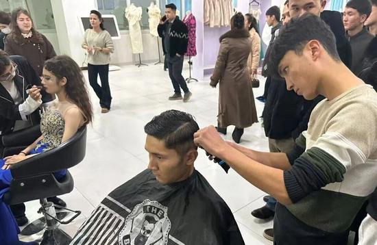 32cb81a0c3e9b05542be2f7c2481e8bc