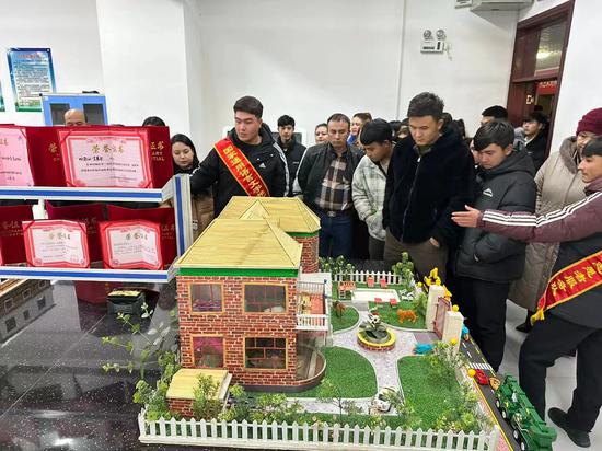 d08141b9edf660dbd36178b37df28dad