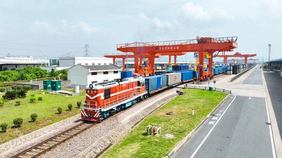 华东国际联运港 陈怡滢/摄