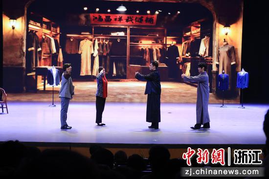 近日，话剧《故园桃花》。（主办方供图）