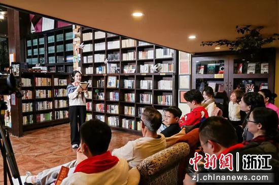 麦家理想谷的朋友们迎新音乐朗诵会现场&nbsp;&nbsp;麦家理想谷供图