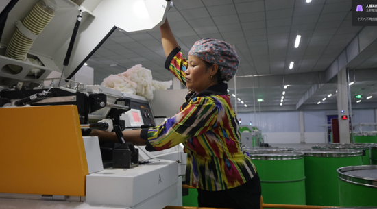 ef214b2a555ad8756b9bd84cf959677d