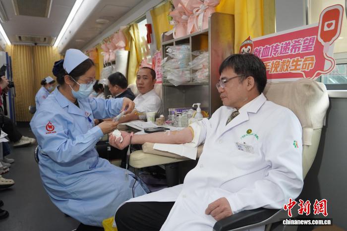 2026年驻邕医疗机构医务人员无偿献血季在南宁启动