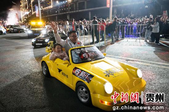 表演现场  刘文俊 摄